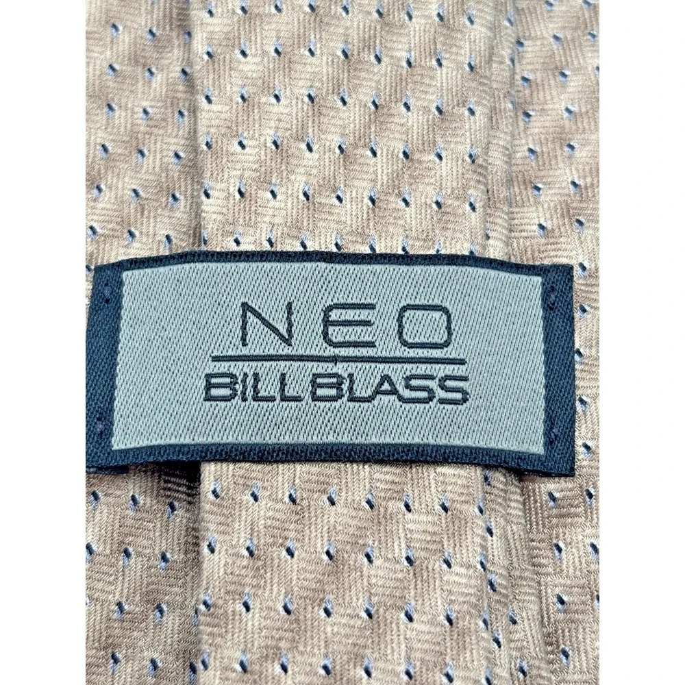 NEO Bill Blass Men's Silk Tie Beige Tan Navy Blue Geometric Basketweave